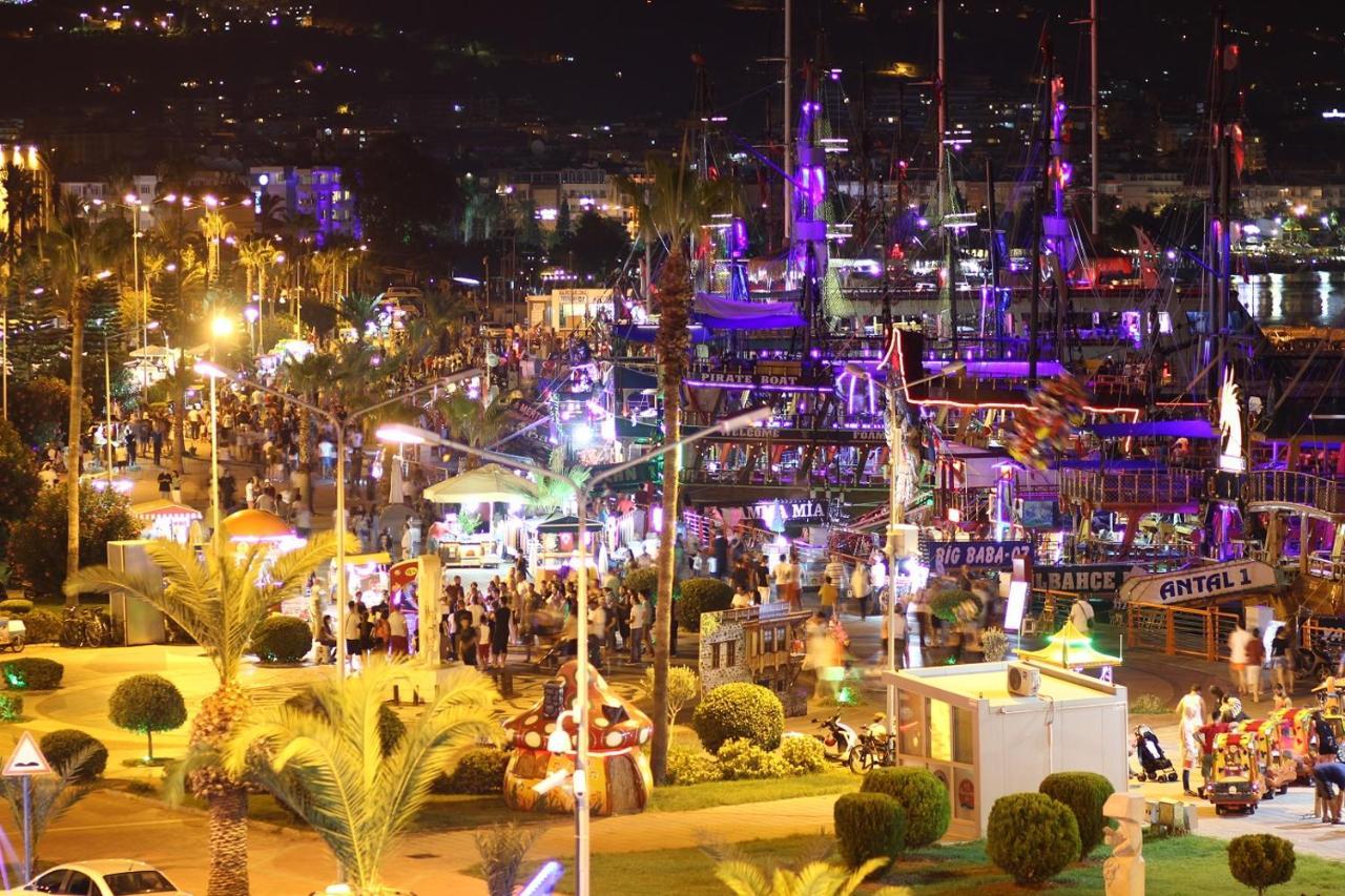 Beautiful Sultan House At Cleopatra Beach 1 With Umbrellas, Balcony, Barbecue, Private 100Mbps Wifi, Smart Tv, Table Games, Vip Trans-Fer - Beautiful Apartmenthouse Alanya Exterior foto